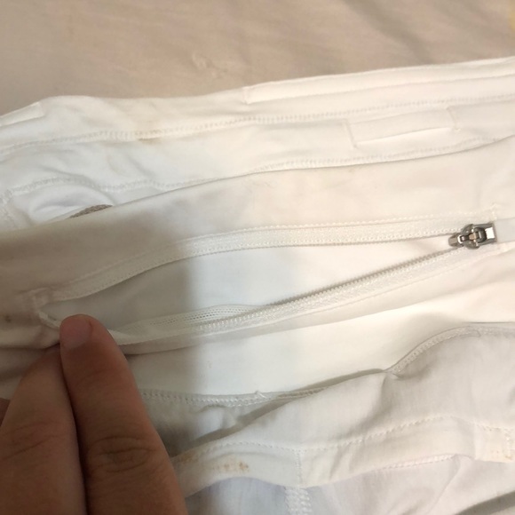 White Lulu Lemon - Picture 5 of 6